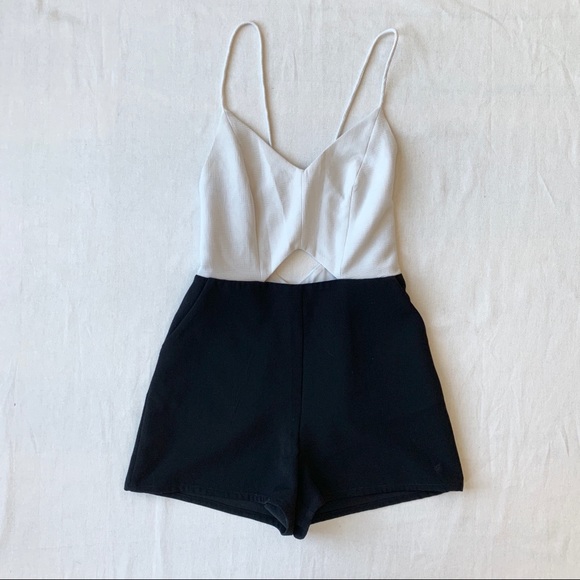 Silence + Noise Color Block Romper with Pockets - Picture 4 of 6